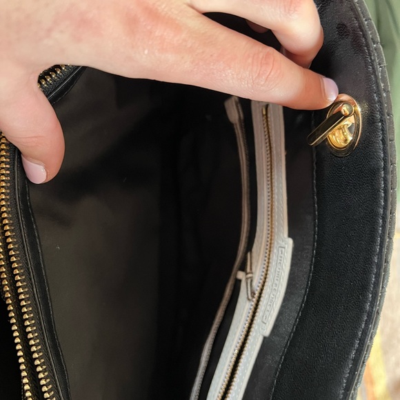 Henri Bendel Shoulder Bag - Picture 6 of 9